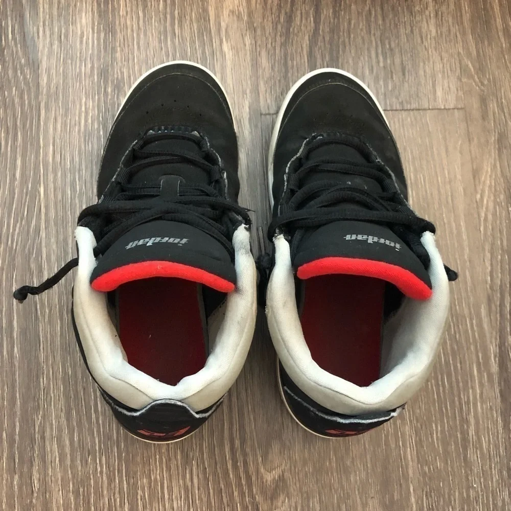 Jordan Big Fund Black & Red Sneakers